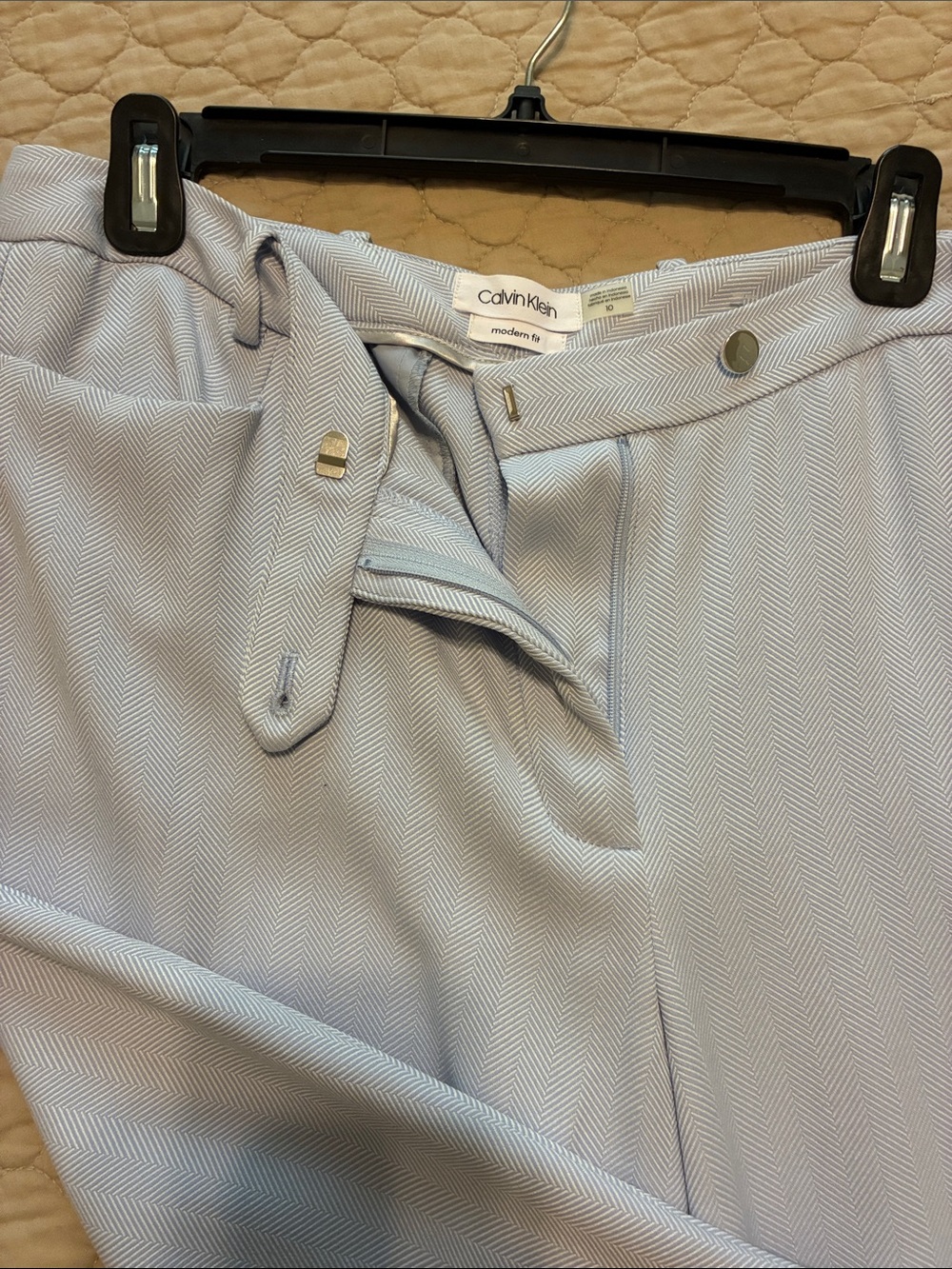 Calvin Klein women’s Pale Blue Herringbone Dress Pants